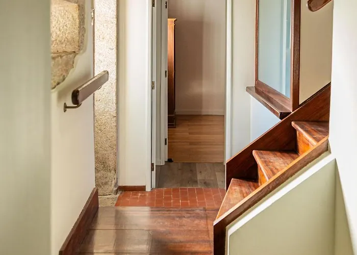 Just Like - Izabel Βίλα Caminha