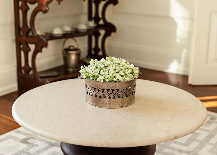 Villa Just Like - Izabel Caminha