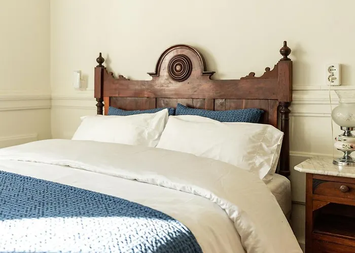 Just Like - Izabel Villa